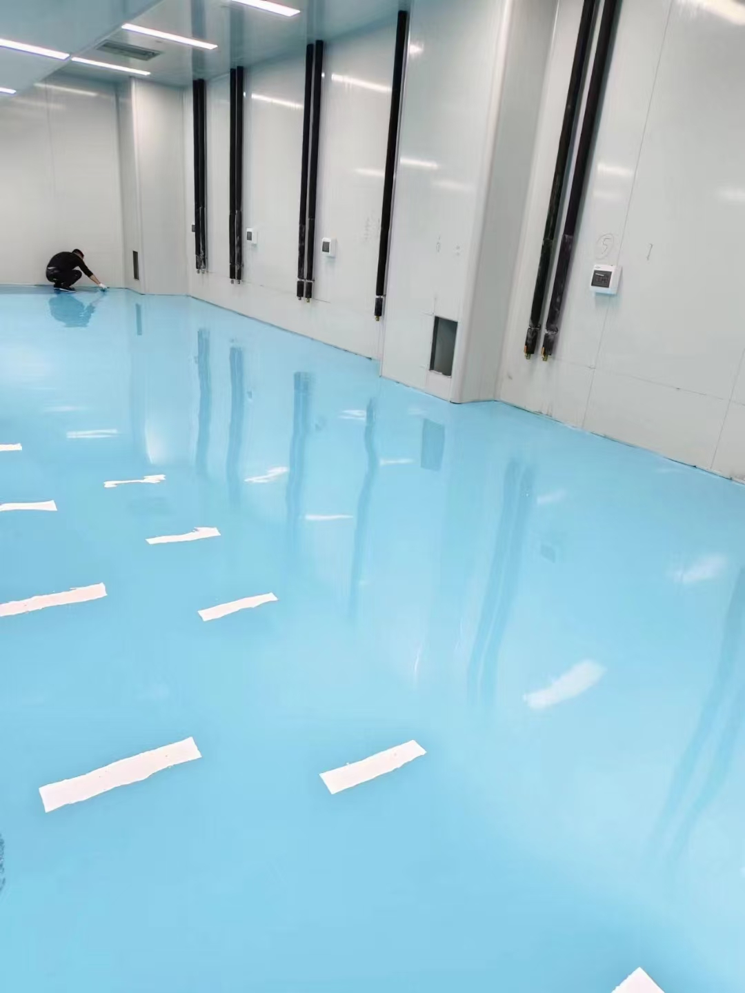 环氧地坪漆的施工困难度与技术难点：全面了解施工要点